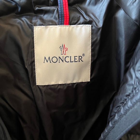MONCLER size 5 Hermine Matte Coat - Picture 2 of 9